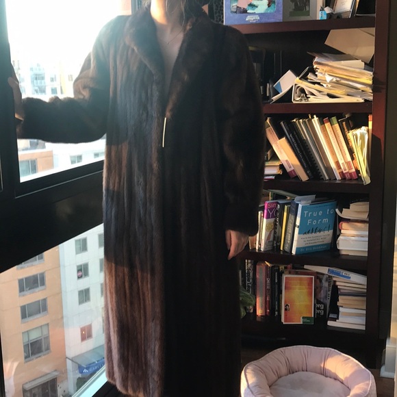 Neiman Marcus brown mink fur coat - Picture 2 of 2